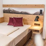 Hierzegger Hotel